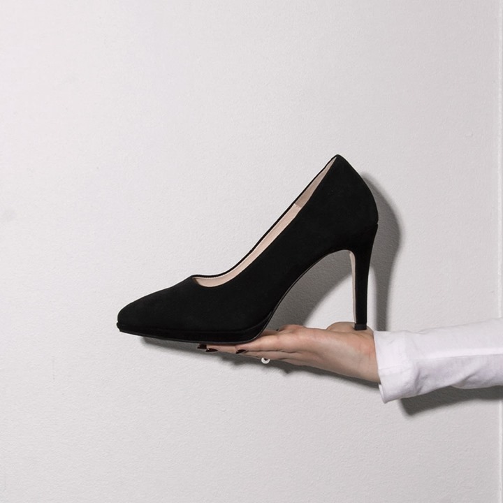 Denise pumps in suede with orthopedic insole by Swedish Stinaa.J